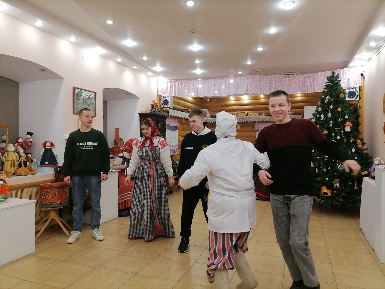 В ГОСТЯХ У СКАЗКИ. ДЕНЬ ВТОРОЙ