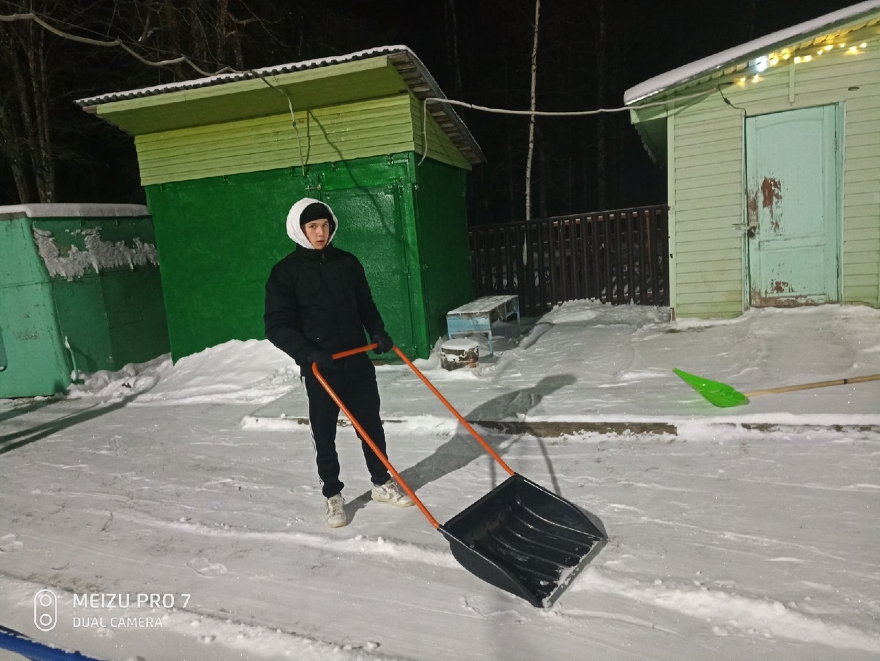 СНЕЖНЫЙ ДЕСАНТ