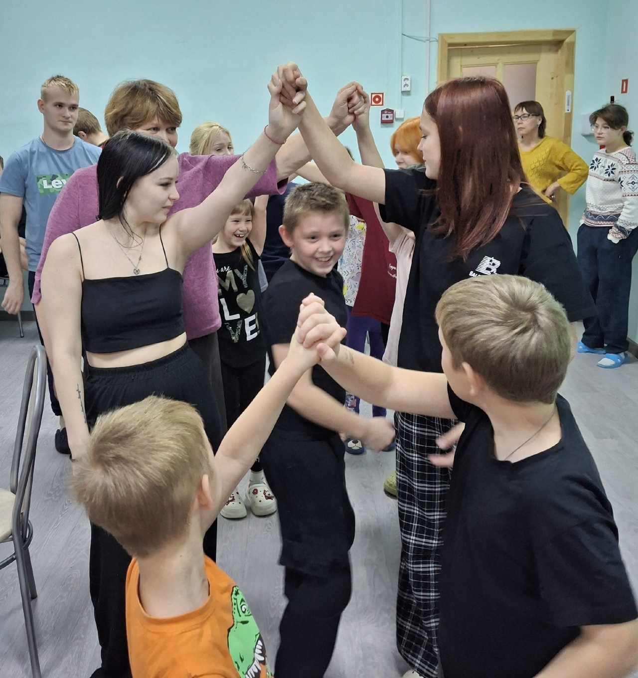 СЕМЕЙНЫЙ ВЕЧЕР